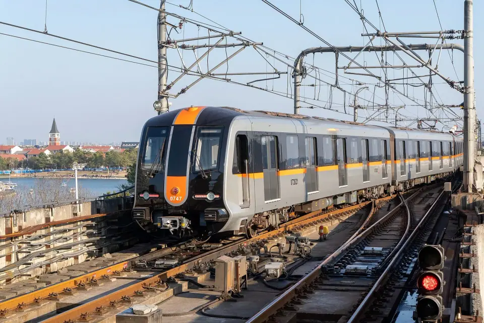 Shanghai Metro train on elevated tracks near Meilan Lake Station