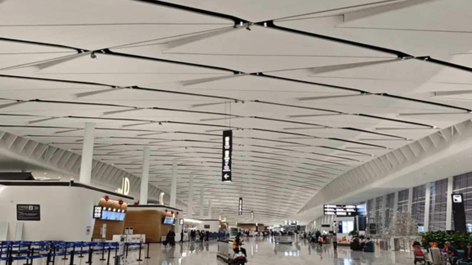 Spacious terminal interior at Chengdu Tianfu International Airport